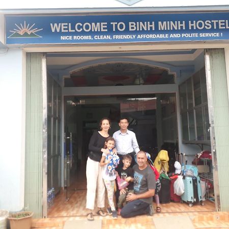 Binh Minh Hostel Донгван Экстерьер фото