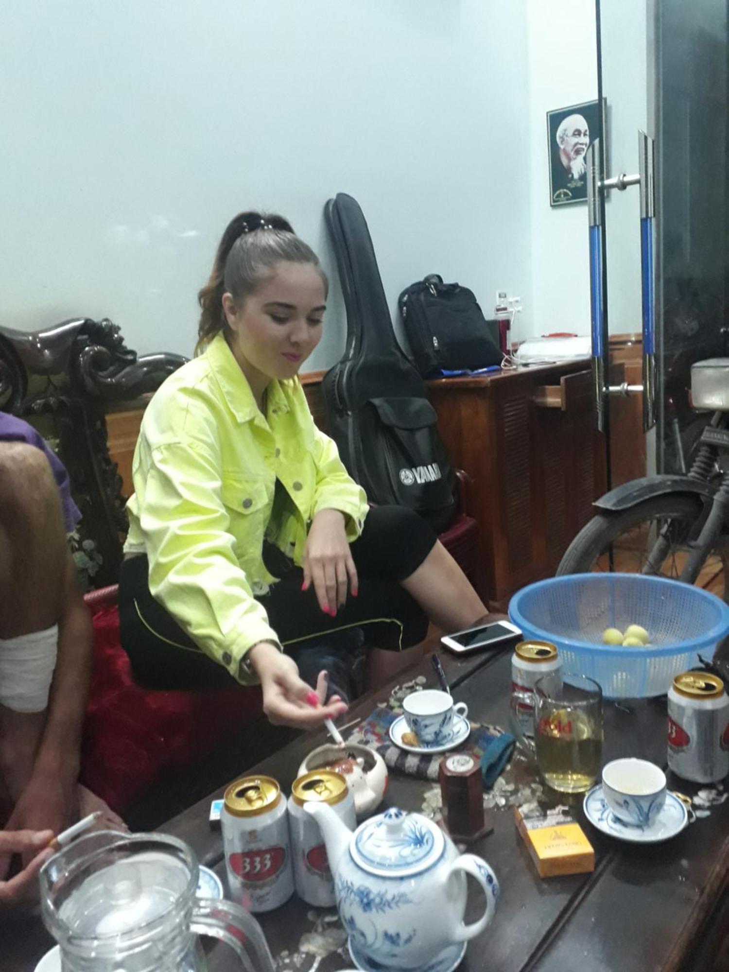 Binh Minh Hostel Донгван Экстерьер фото