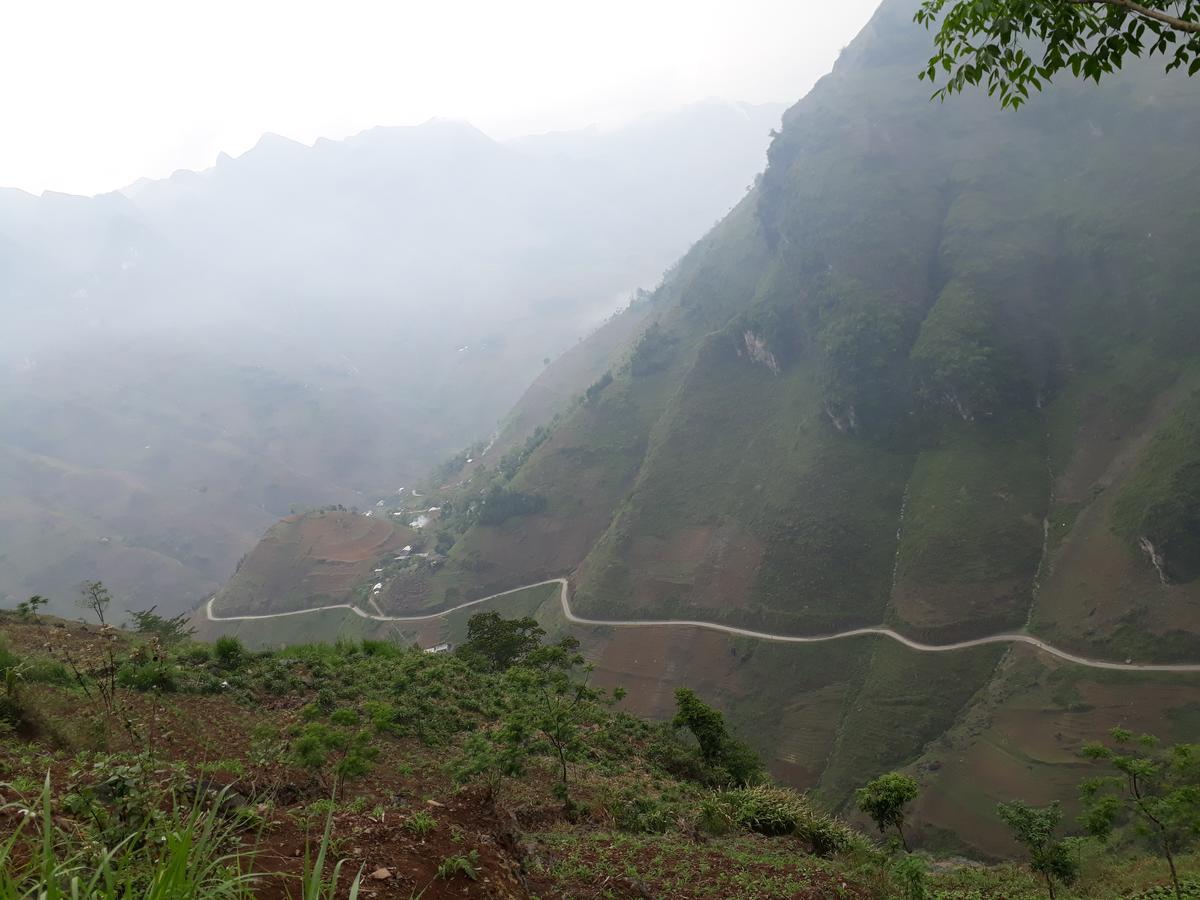 Binh Minh Hostel Донгван Экстерьер фото